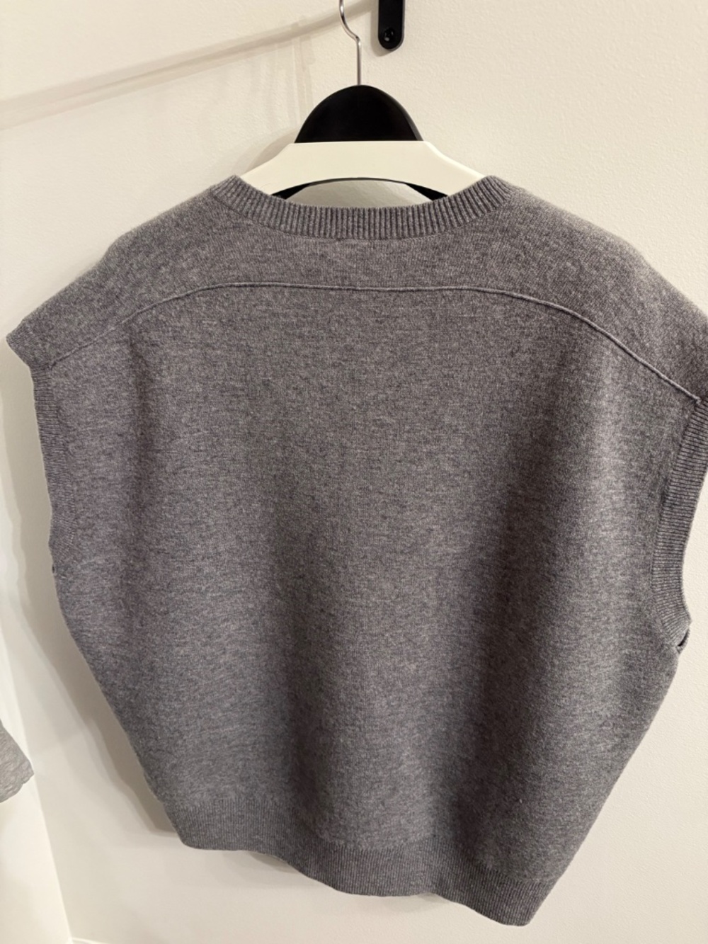 COS Grey V-Neck Knit Sweater Vest - Picture 2 of 5